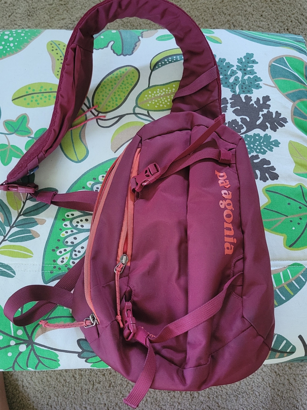 Patagonia Maroon Crossbody Sling with Pink Zipper Trim